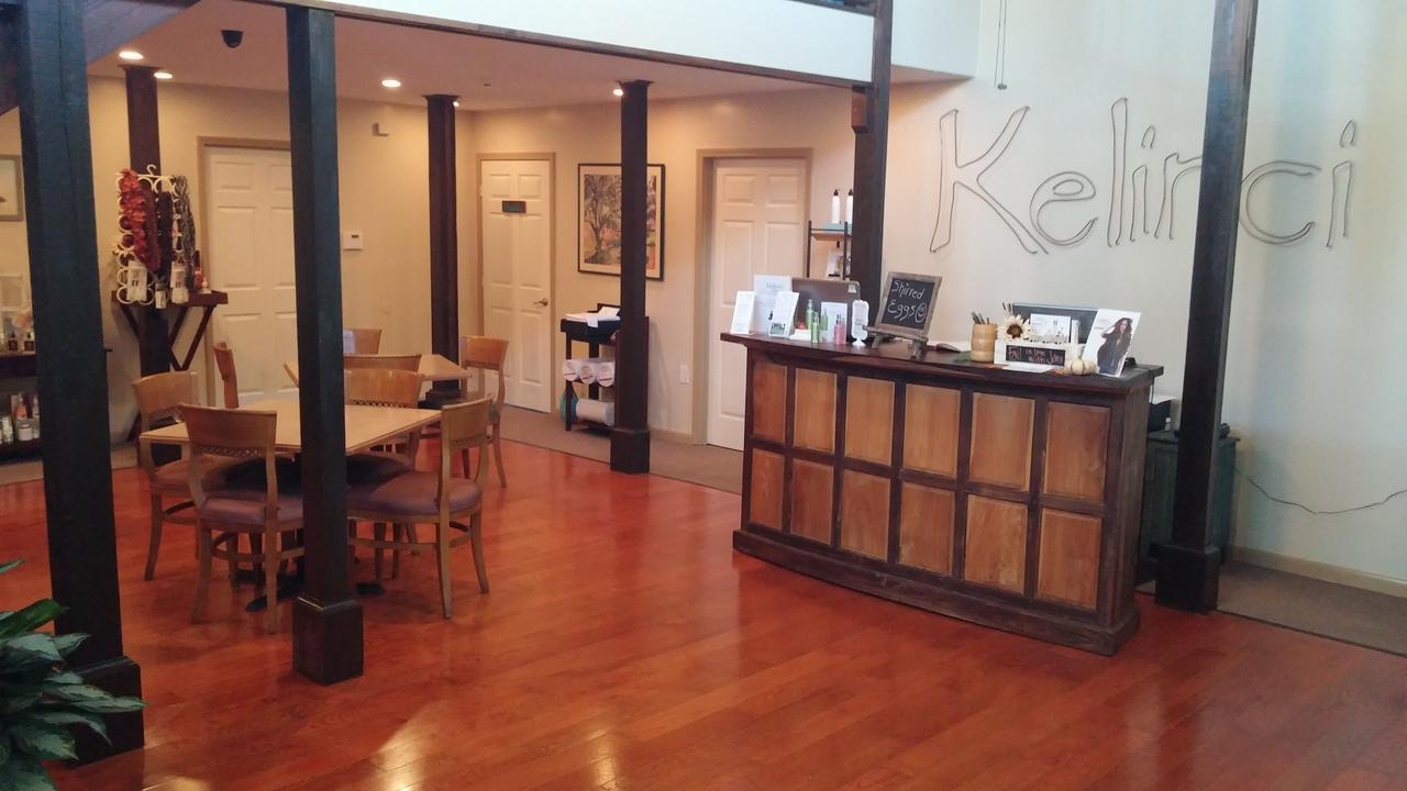 Kelinci Spa Bed & Breakfast Long Beach Exterior photo