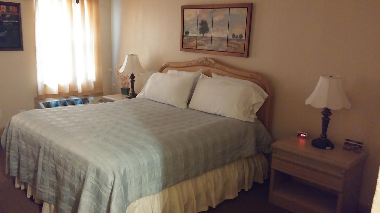 Kelinci Spa Bed & Breakfast Long Beach Exterior photo